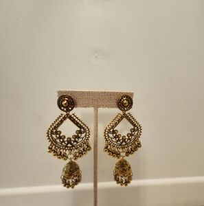 Bollywood Jhunka Elegant Gold Dangle Earrings